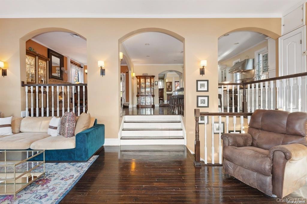 #12 photo, 56 Floral Parkway, ナッソー郡 Floral Park , NY 11001