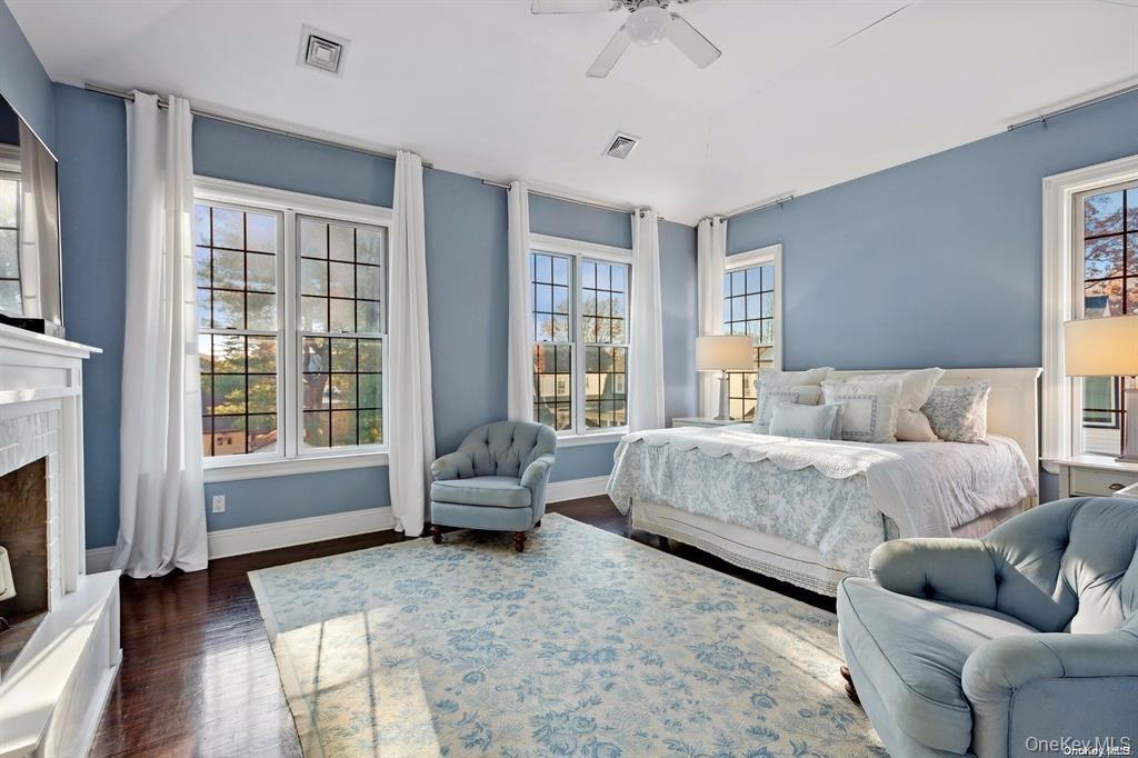 #15 photo, 56 Floral Parkway, ナッソー郡 Floral Park , NY 11001