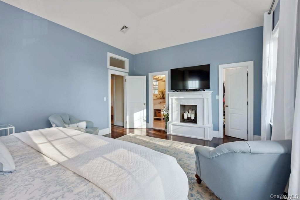 #16 photo, 56 Floral Parkway, ナッソー郡 Floral Park , NY 11001