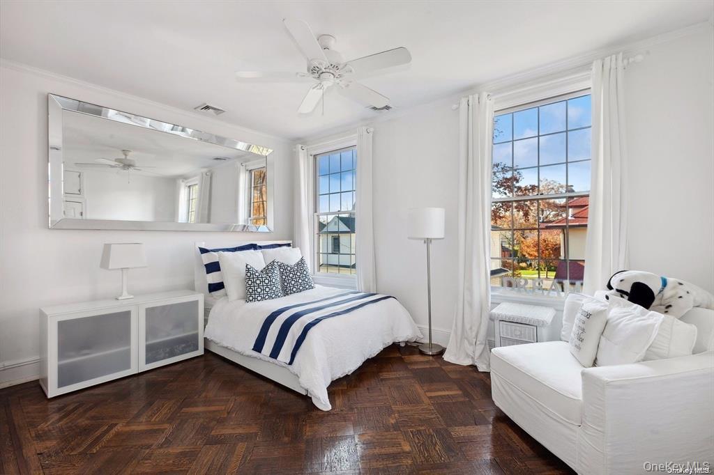 #18 photo, 56 Floral Parkway, ナッソー郡 Floral Park , NY 11001