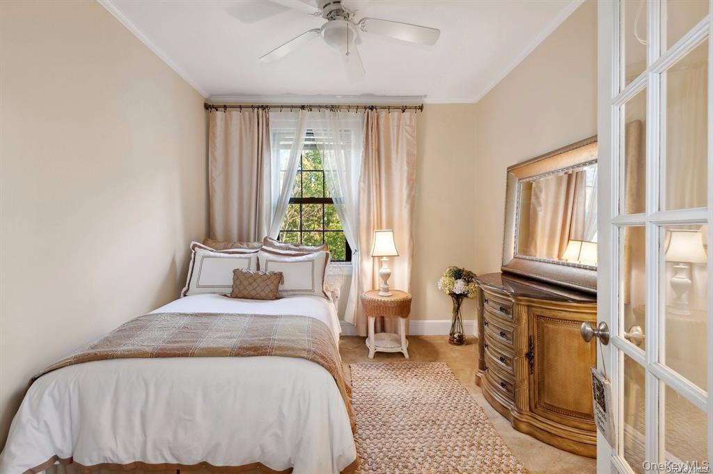 #20 photo, 56 Floral Parkway, ナッソー郡 Floral Park , NY 11001