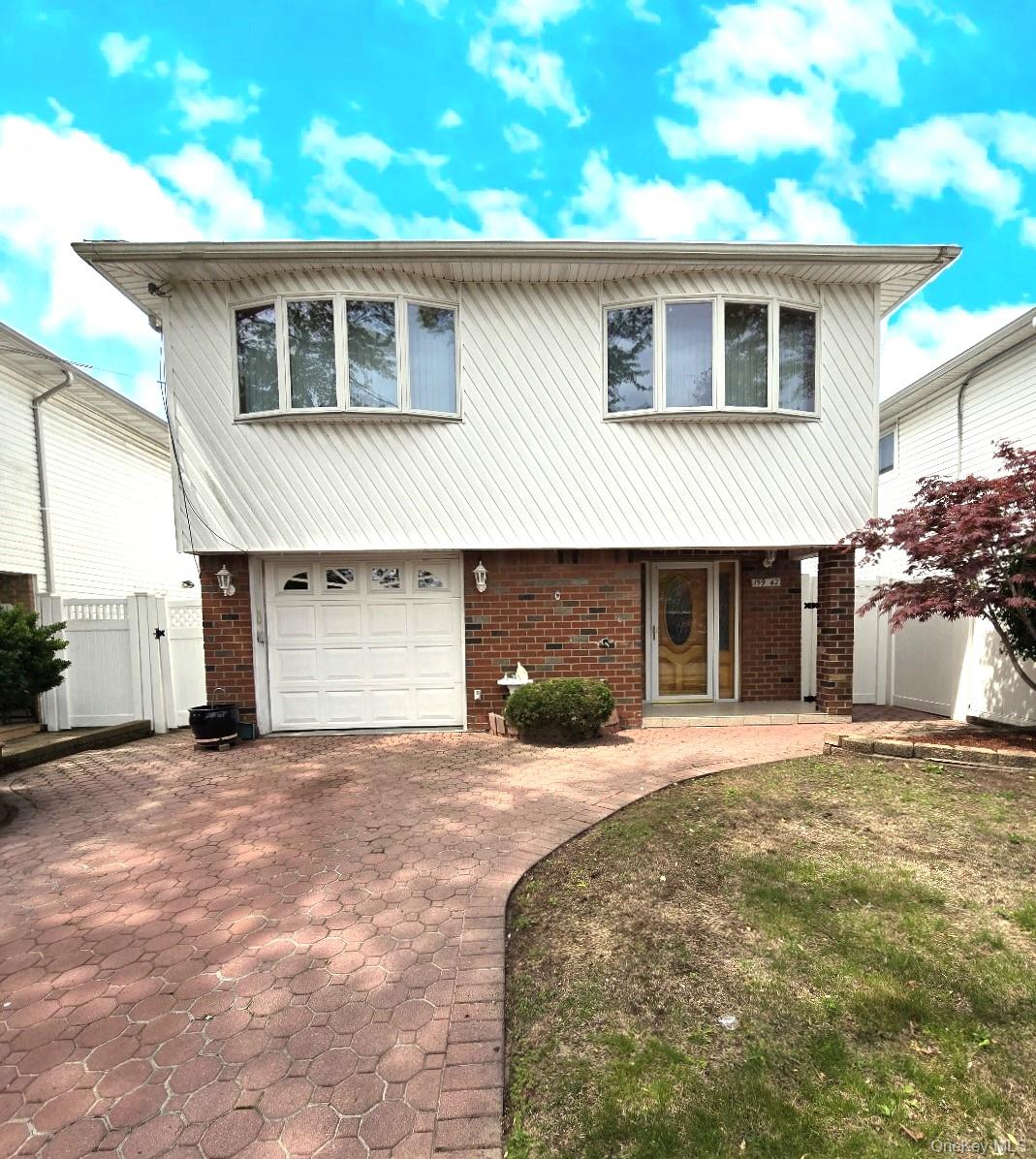 #1 photo, 159-42 81st Street, 皇后区 霍华德滩 Howard Beach , NY 11414