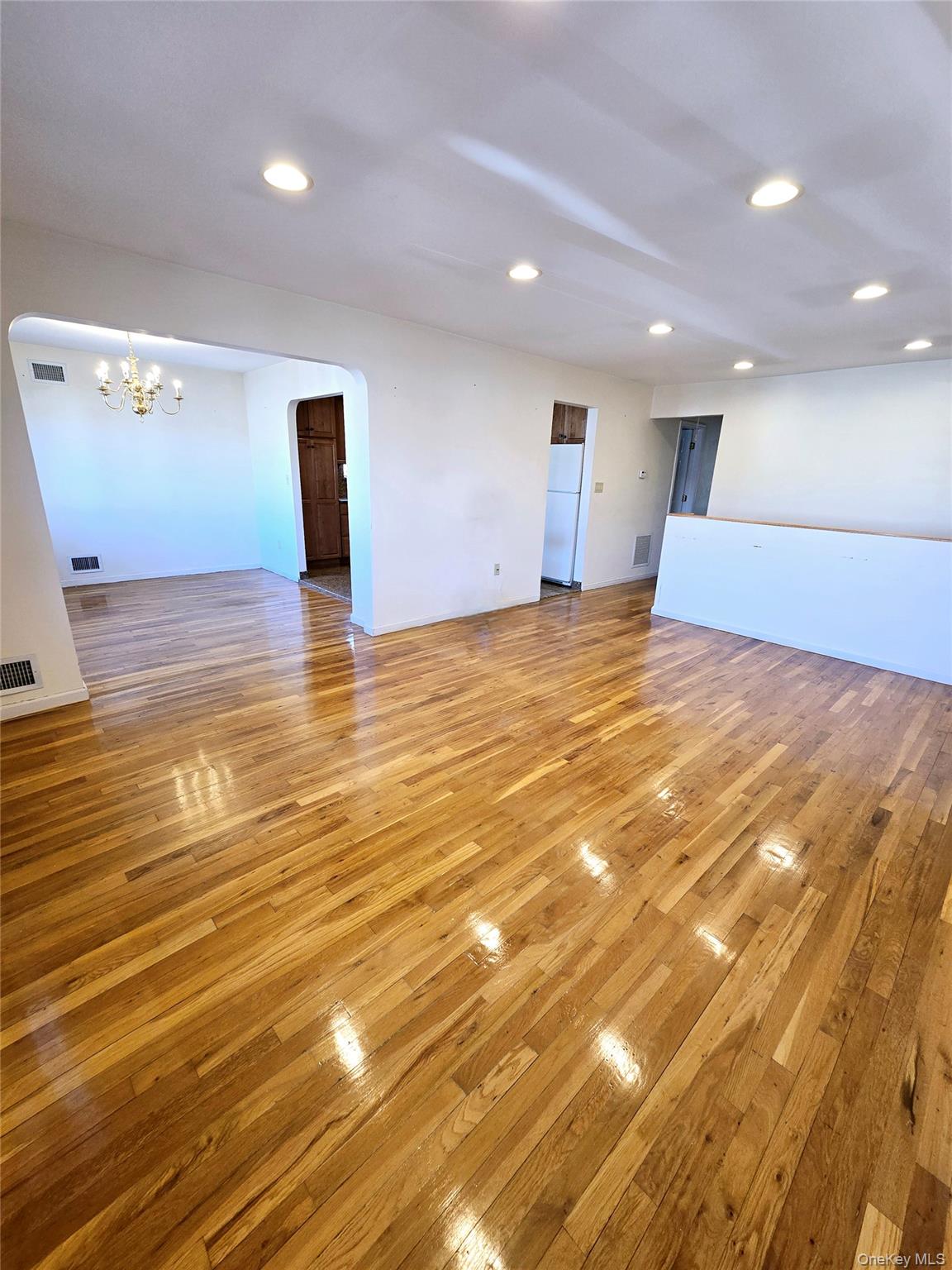 #3 photo, 159-42 81st Street, 皇后区 霍华德滩 Howard Beach , NY 11414