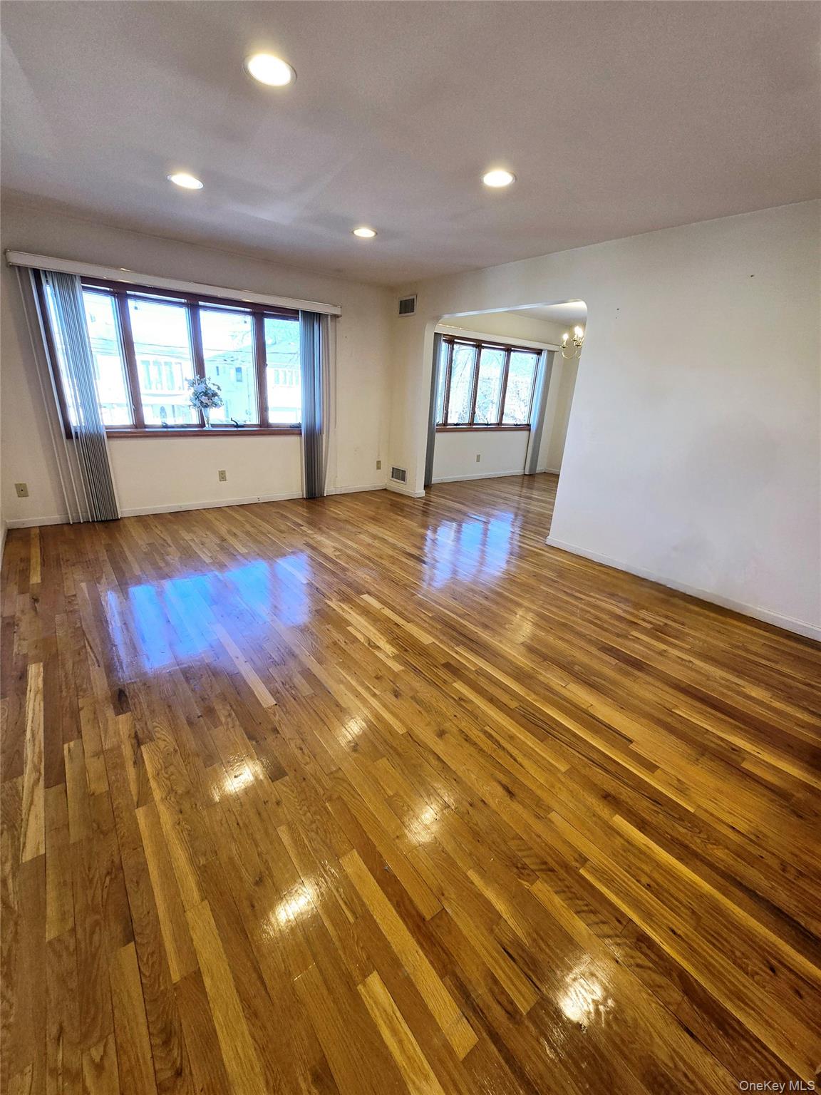 #4 photo, 159-42 81st Street, 皇后区 霍华德滩 Howard Beach , NY 11414