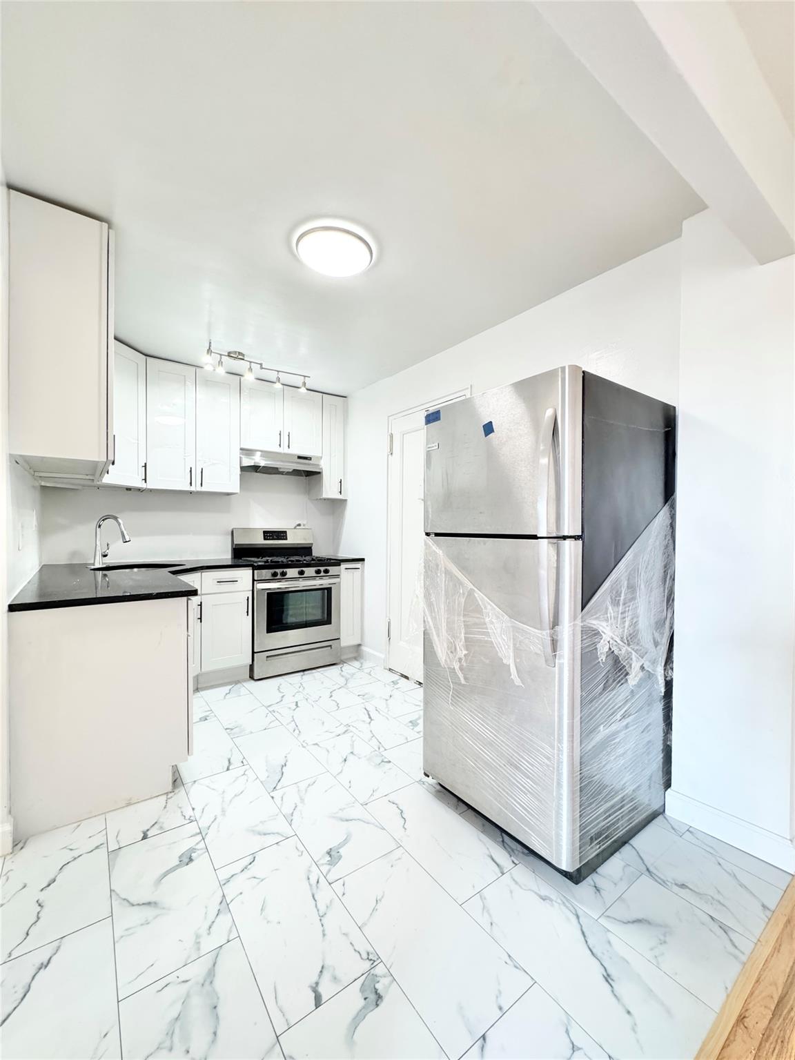 #6 photo, 84-19 51st Avenue, Elmhurst , NY 11373