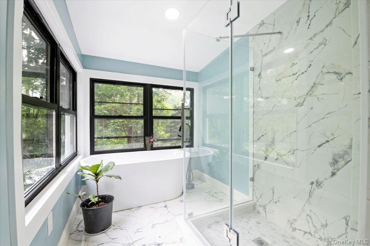 #17 photo, 1101 Jericho Oyster Bay Road, 長島 Muttontown , NY 11732