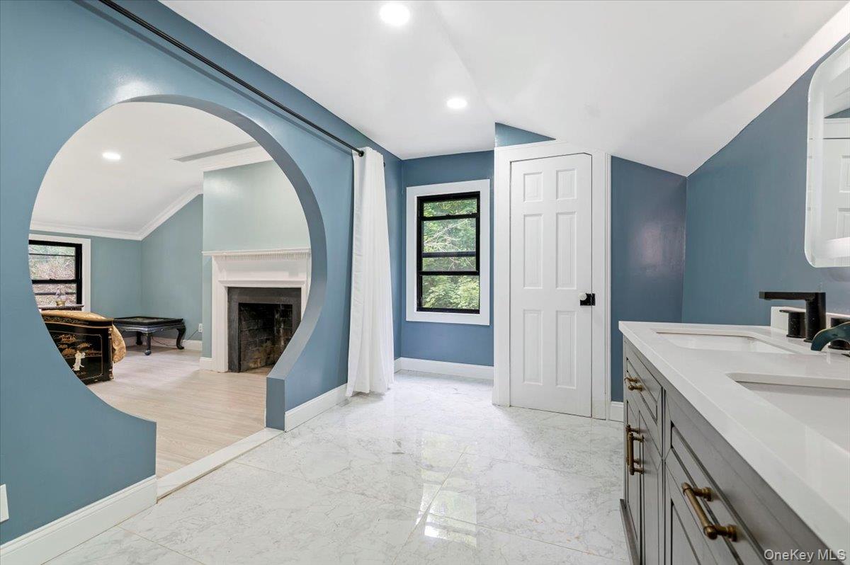 #20 photo, 1101 Jericho Oyster Bay Road, 長島 Muttontown , NY 11732