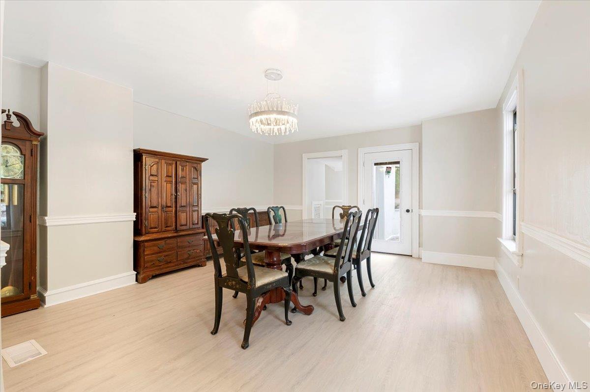 #8 photo, 1101 Jericho Oyster Bay Road, 長島 Muttontown , NY 11732