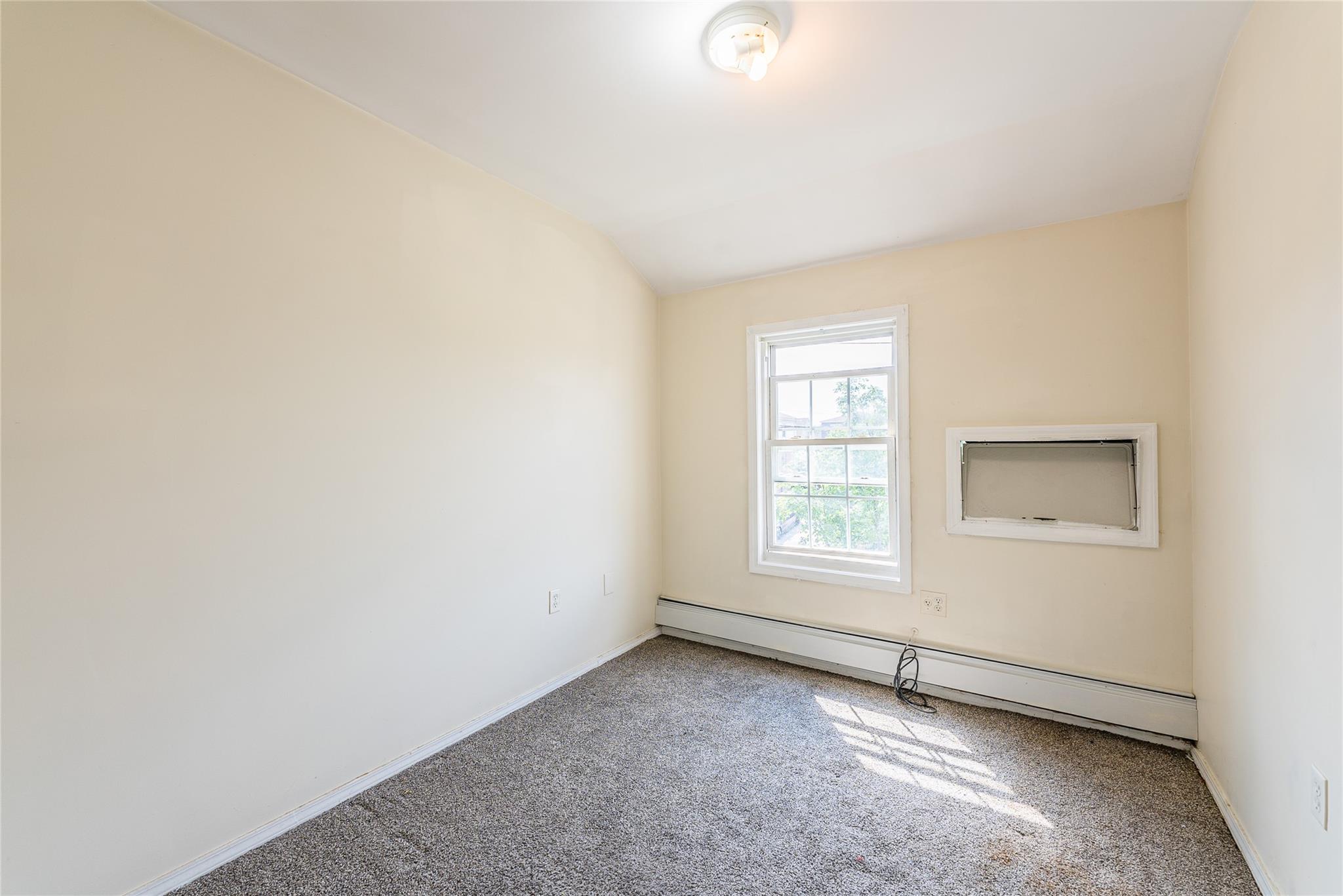 #10 photo, 12104 150th Avenue, クイーンズ区 South Ozone Park , NY 11420