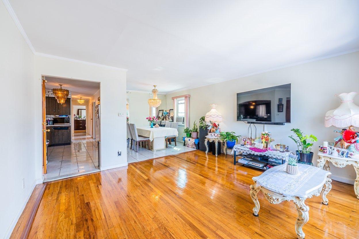 #20 photo, 12104 150th Avenue, クイーンズ区 South Ozone Park , NY 11420