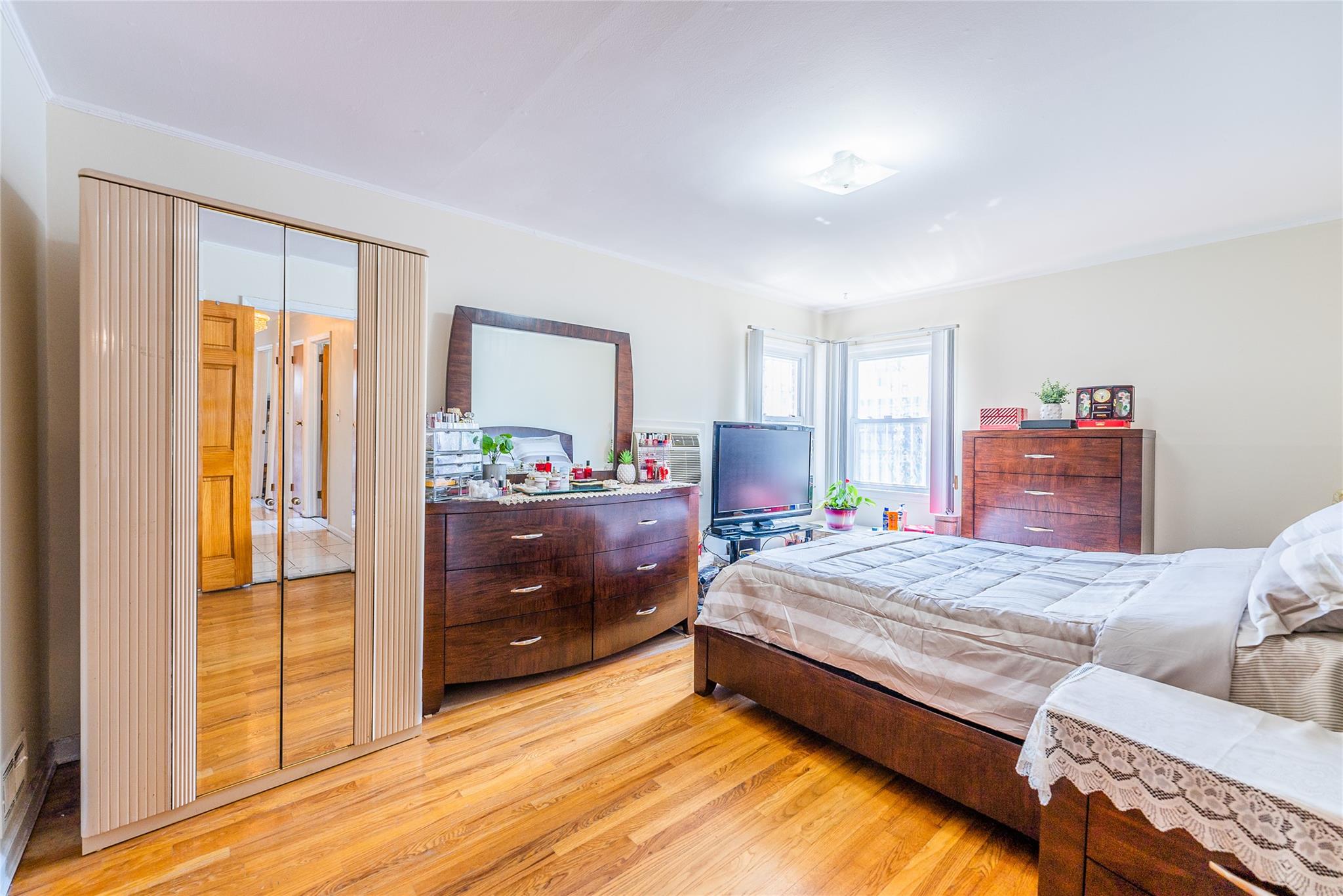 #6 photo, 12104 150th Avenue, クイーンズ区 South Ozone Park , NY 11420