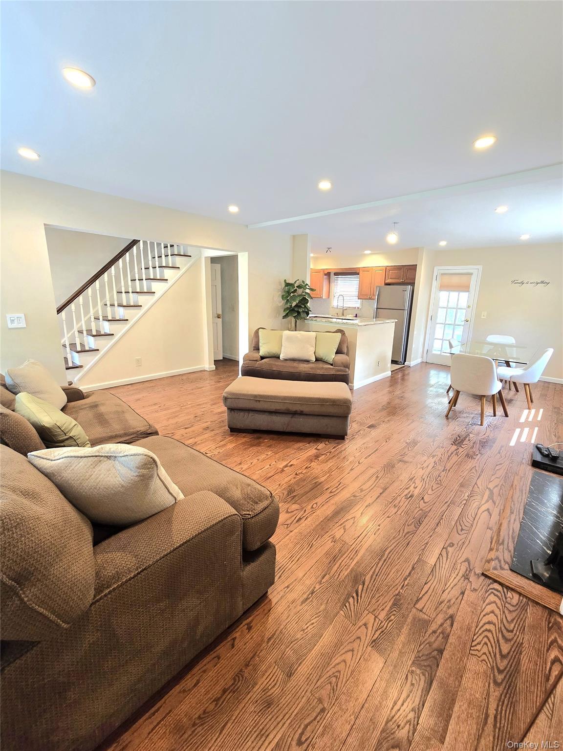 #2 photo, 15741 87th Street, 皇后区 霍华德滩 Howard Beach , NY 11414