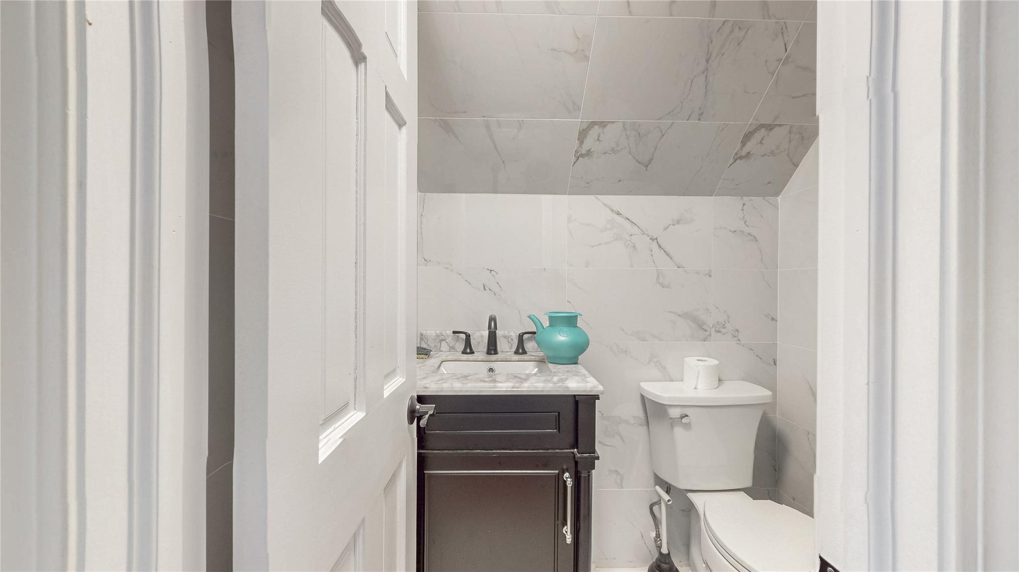 #15 photo, 8684 188th Street, クイーンズ区 Jamaica Estates , NY 11423