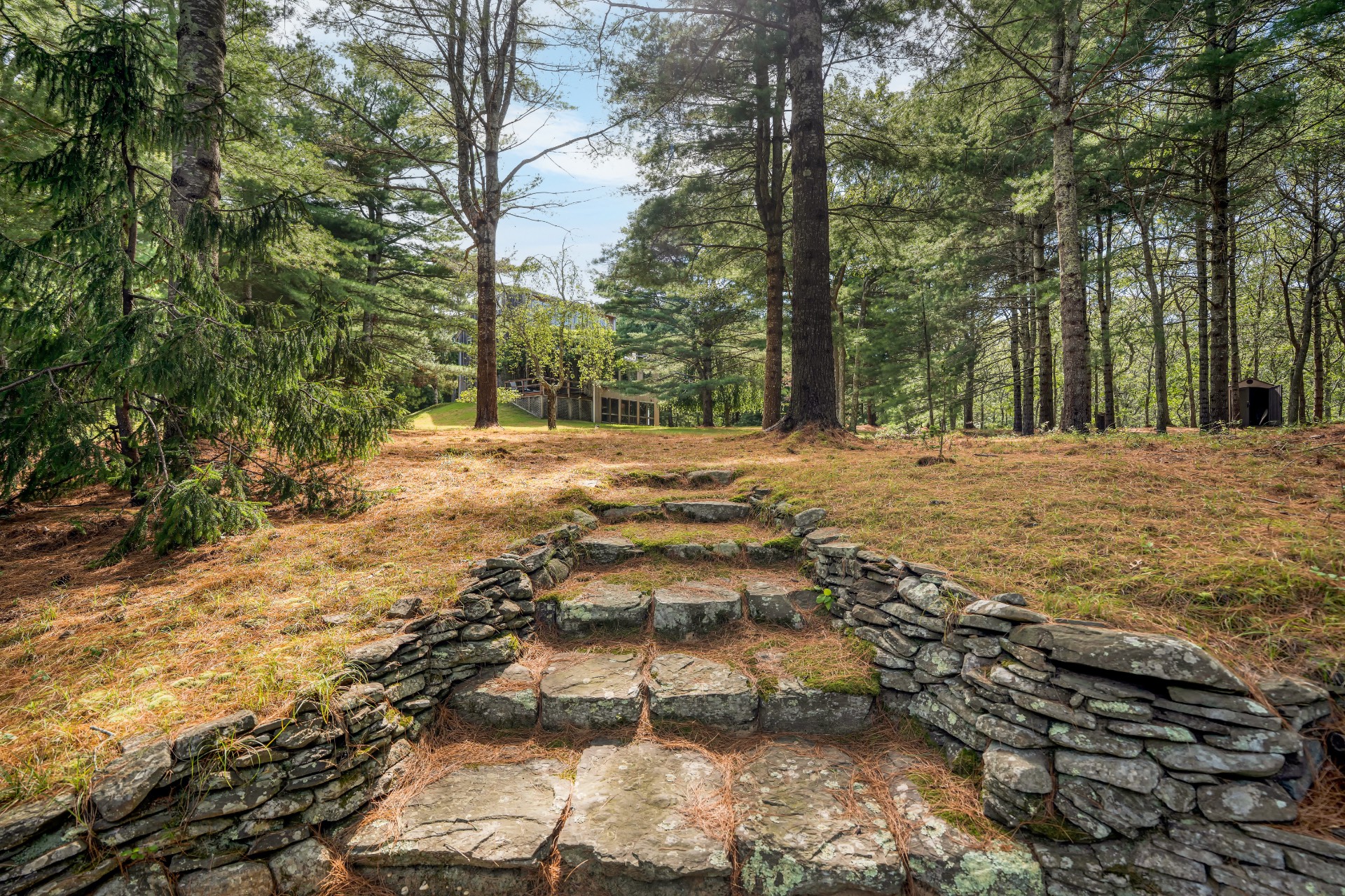 #24 photo, 187 Middle Highway, サフォーク郡 East Hampton , NY 11937