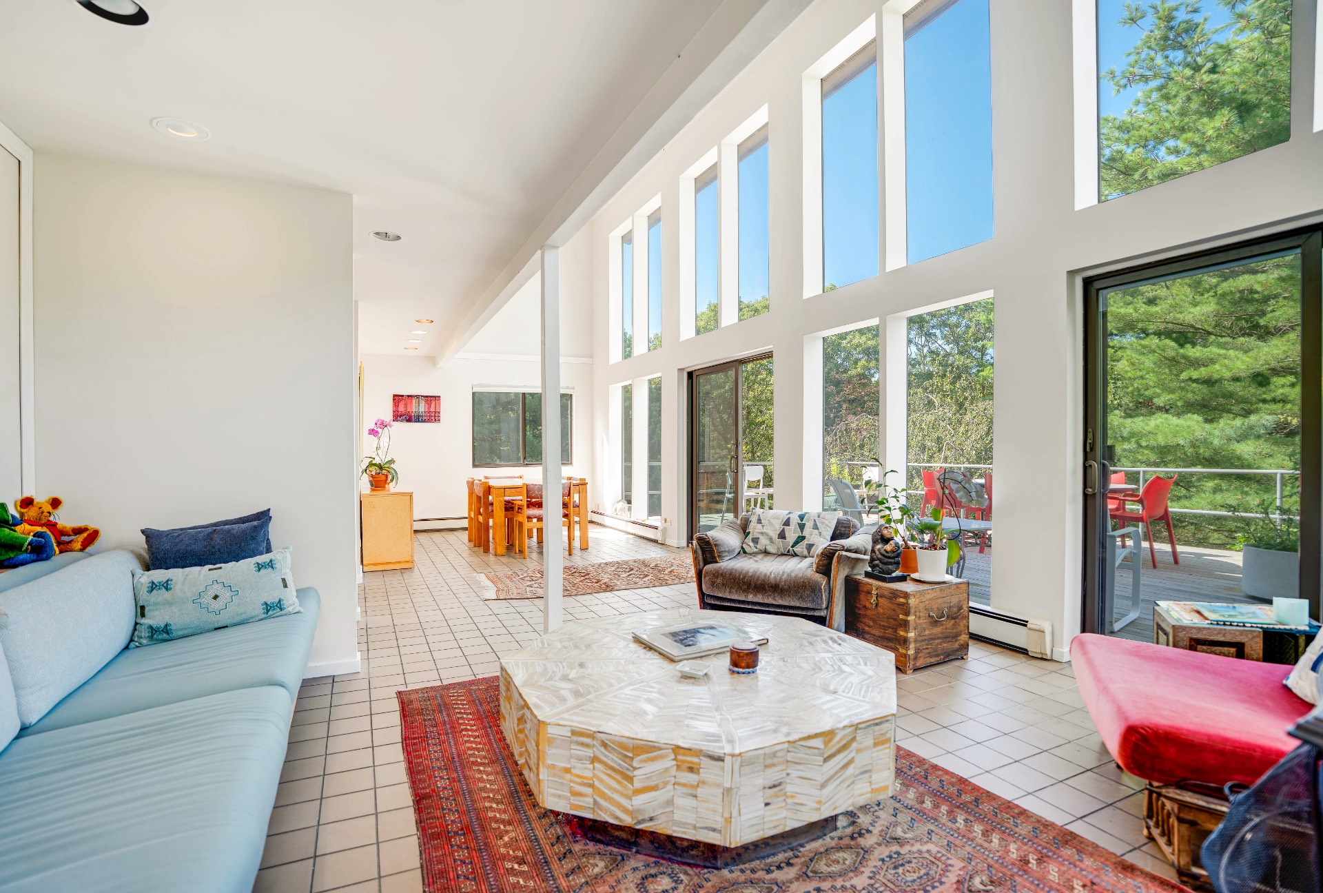 #8 photo, 187 Middle Highway, サフォーク郡 East Hampton , NY 11937