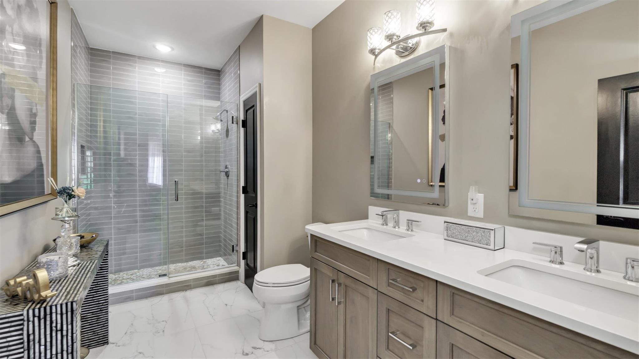 #17 photo, 227 Belmont Circle, Yaphank , NY 11980