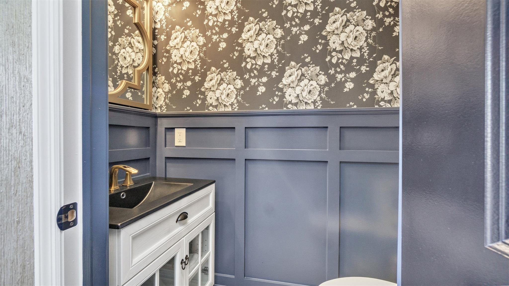 #18 photo, 227 Belmont Circle, Yaphank , NY 11980