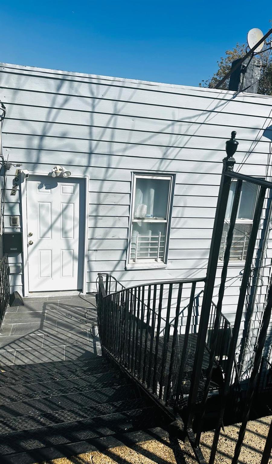 #1 photo, 1622 Adams, ブロンクス区 Bronx , NY 10460