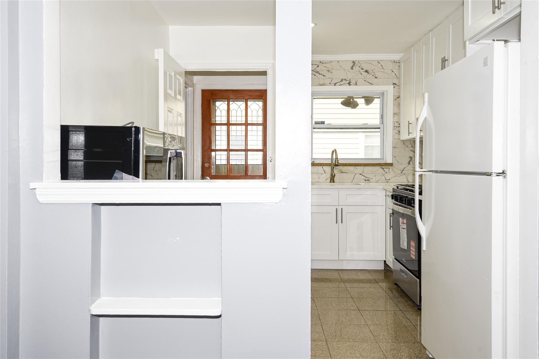 #19 photo, 1305 Belmont Avenue, New Hyde Park , NY 11040