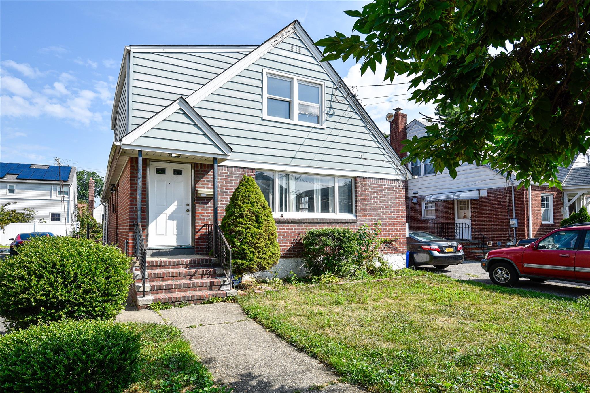 #4 photo, 1305 Belmont Avenue, New Hyde Park , NY 11040
