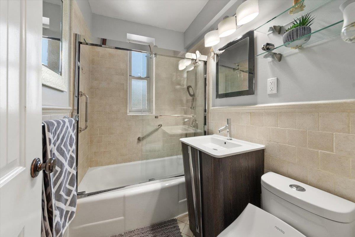 #13 photo, 804 Bronx River, 布朗士 Bronxville , NY 10708