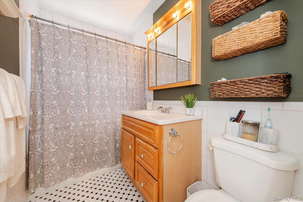 #10 photo, 903 Vincent Avenue, Bronx , NY 10465