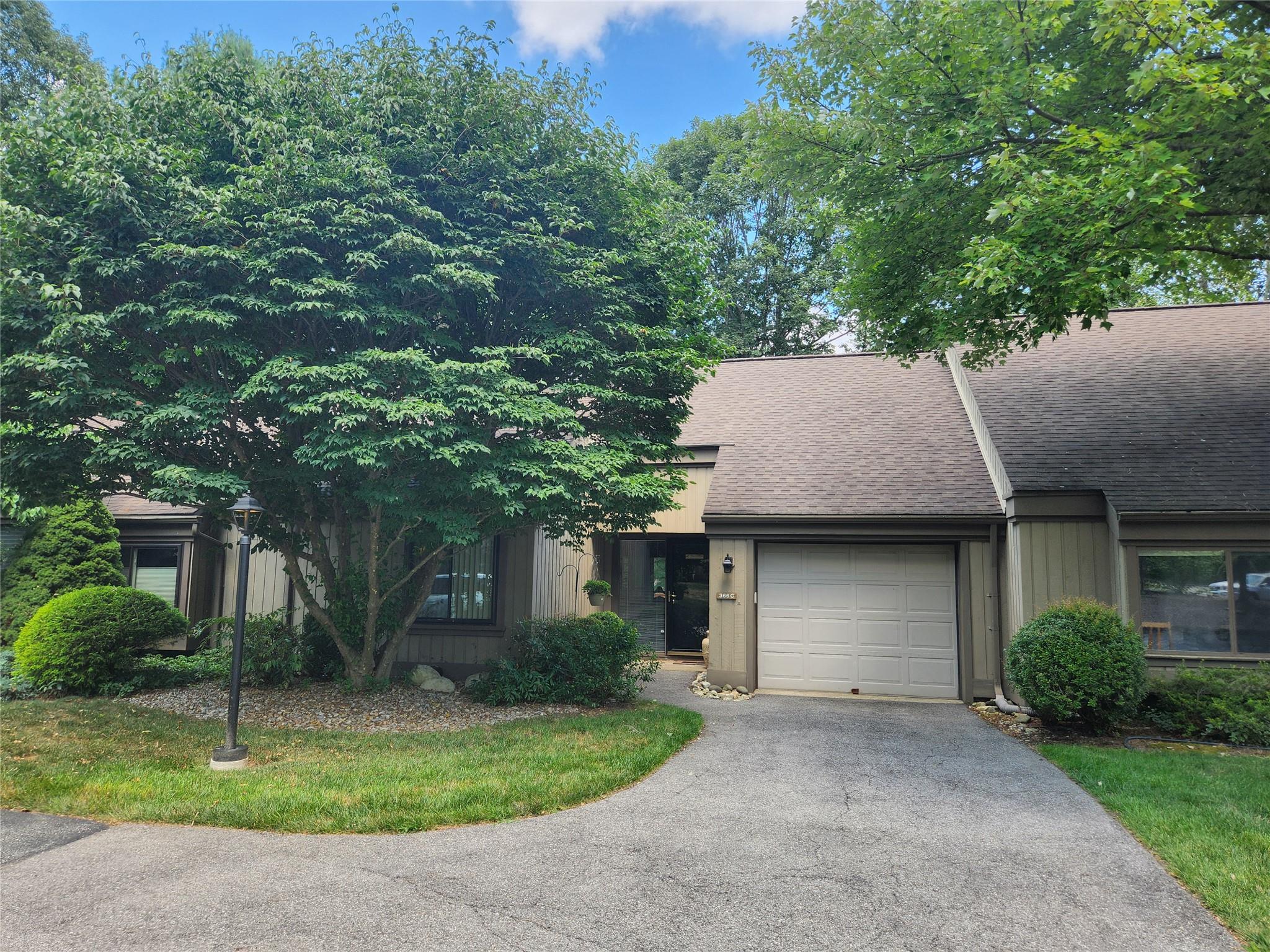 #1 photo, 366C Heritage Hills, 纽约州 Somers , NY 10589