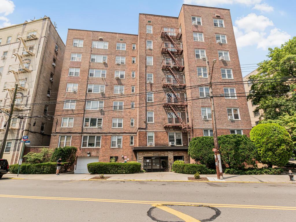 #1 photo, 4265 Webster Avenue, Bronx , NY 10470