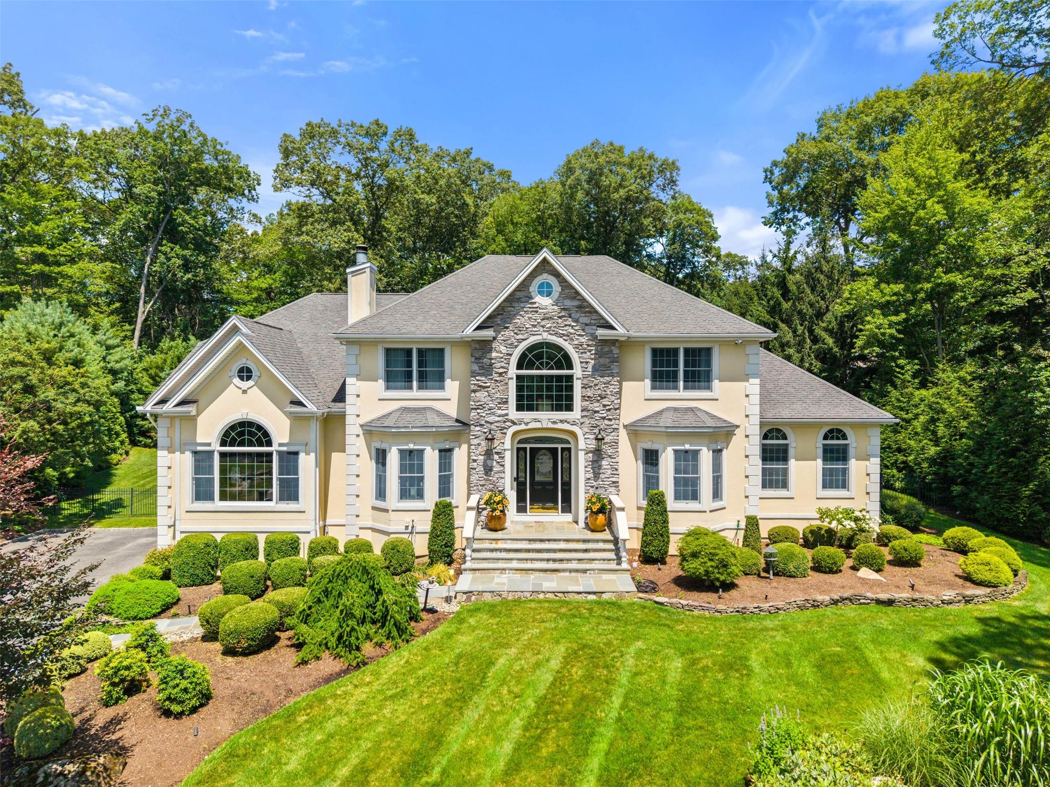 #1 photo, 22 Perrins Peak Road, Stony Point , NY 10980