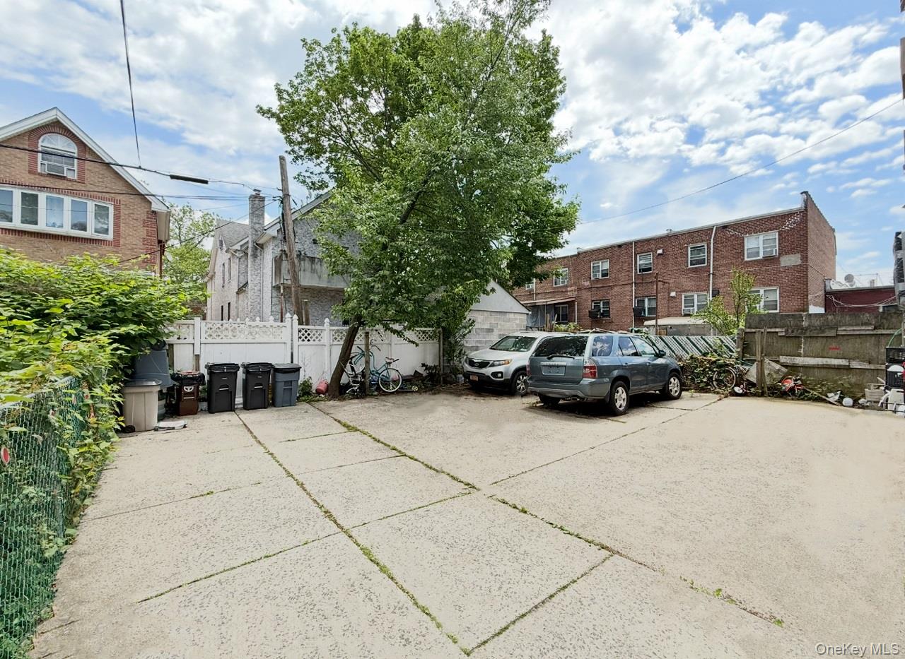 #4 photo, 43-65 156 Street, クイーンズ区 Flushing , NY 11355