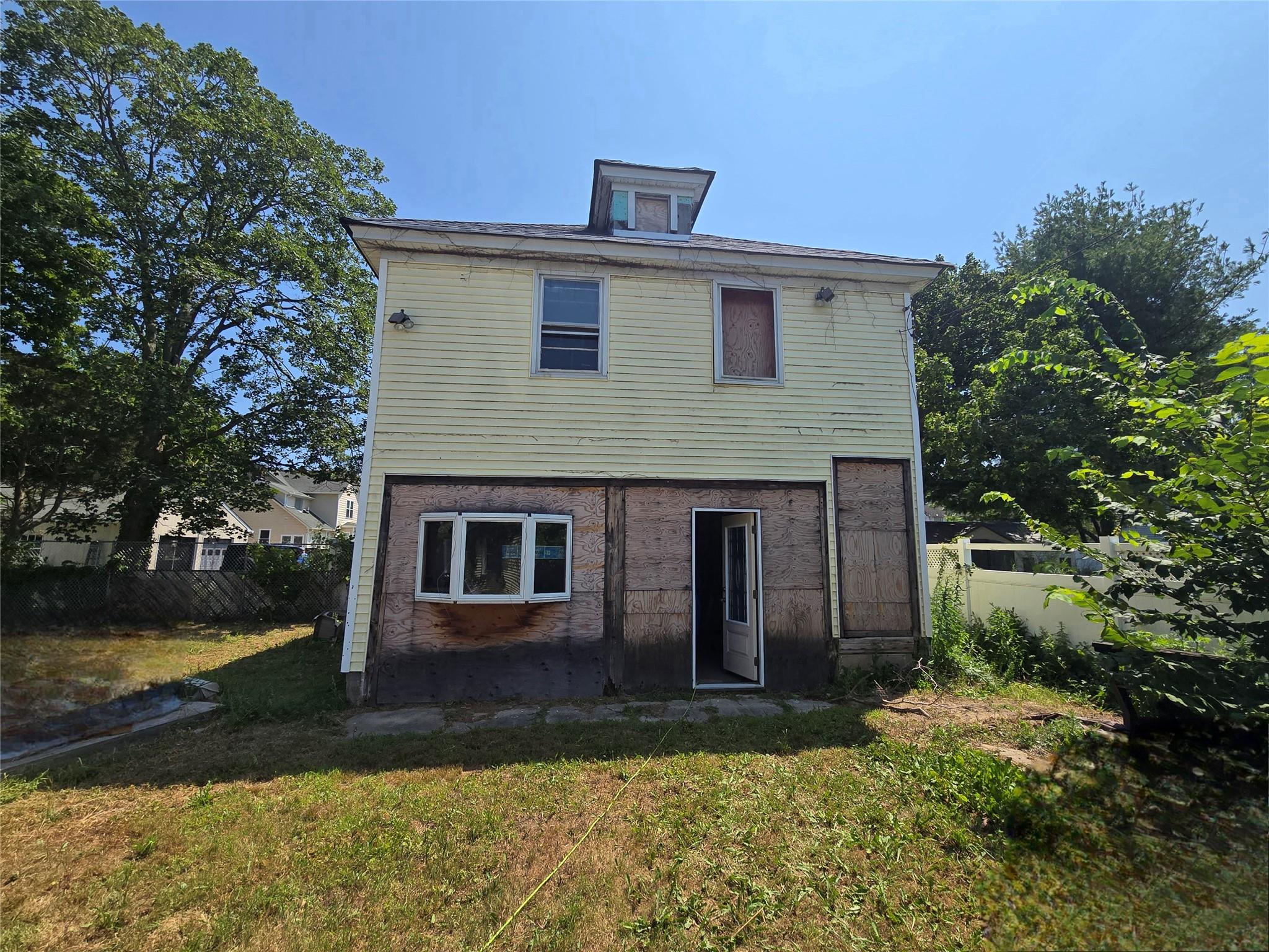 #3 photo, 31 Union Ave, Patchogue , NY 11772