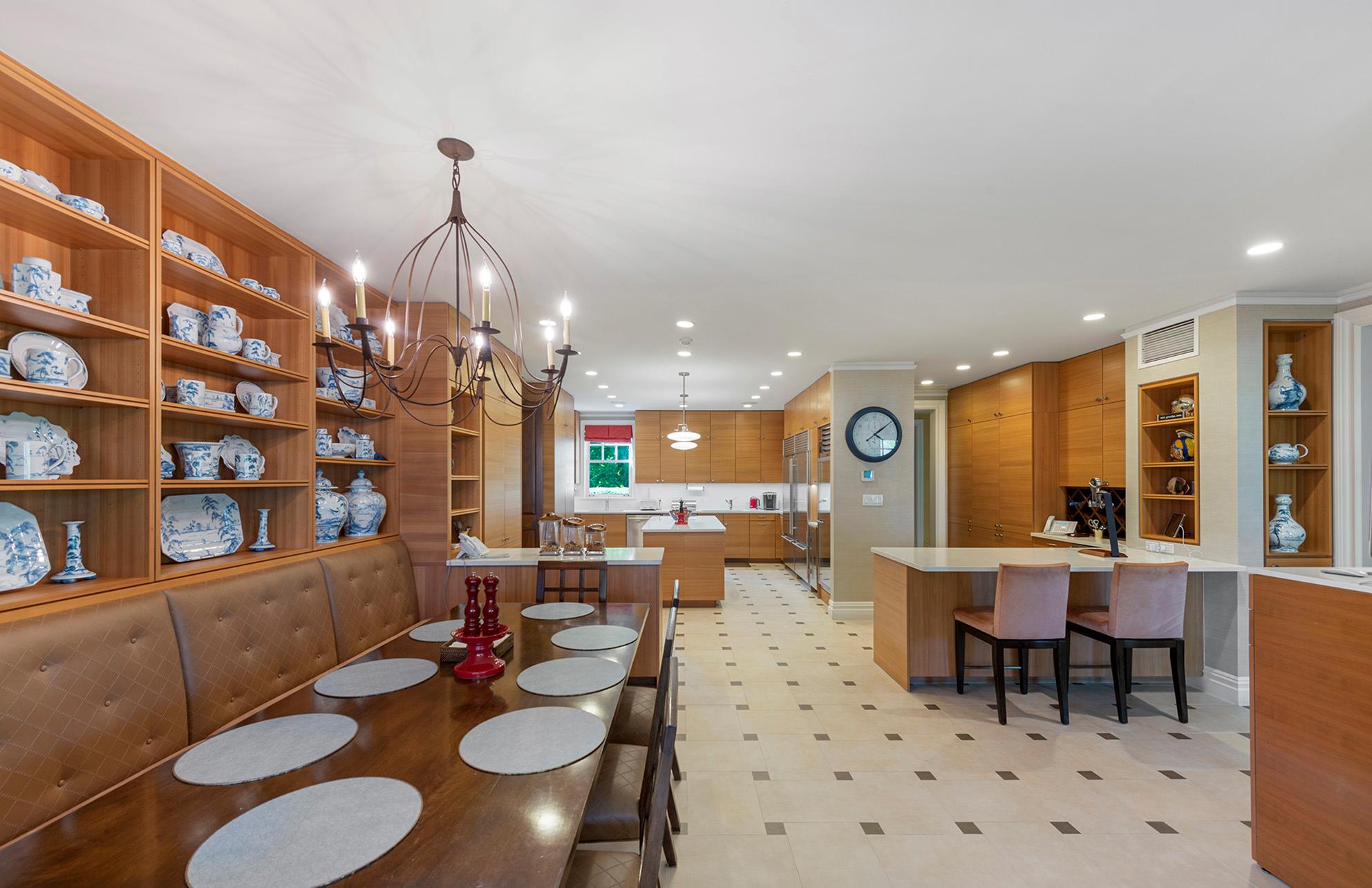 #18 photo, 14 Fordune Drive, サフォーク郡 Southampton , NY 11968