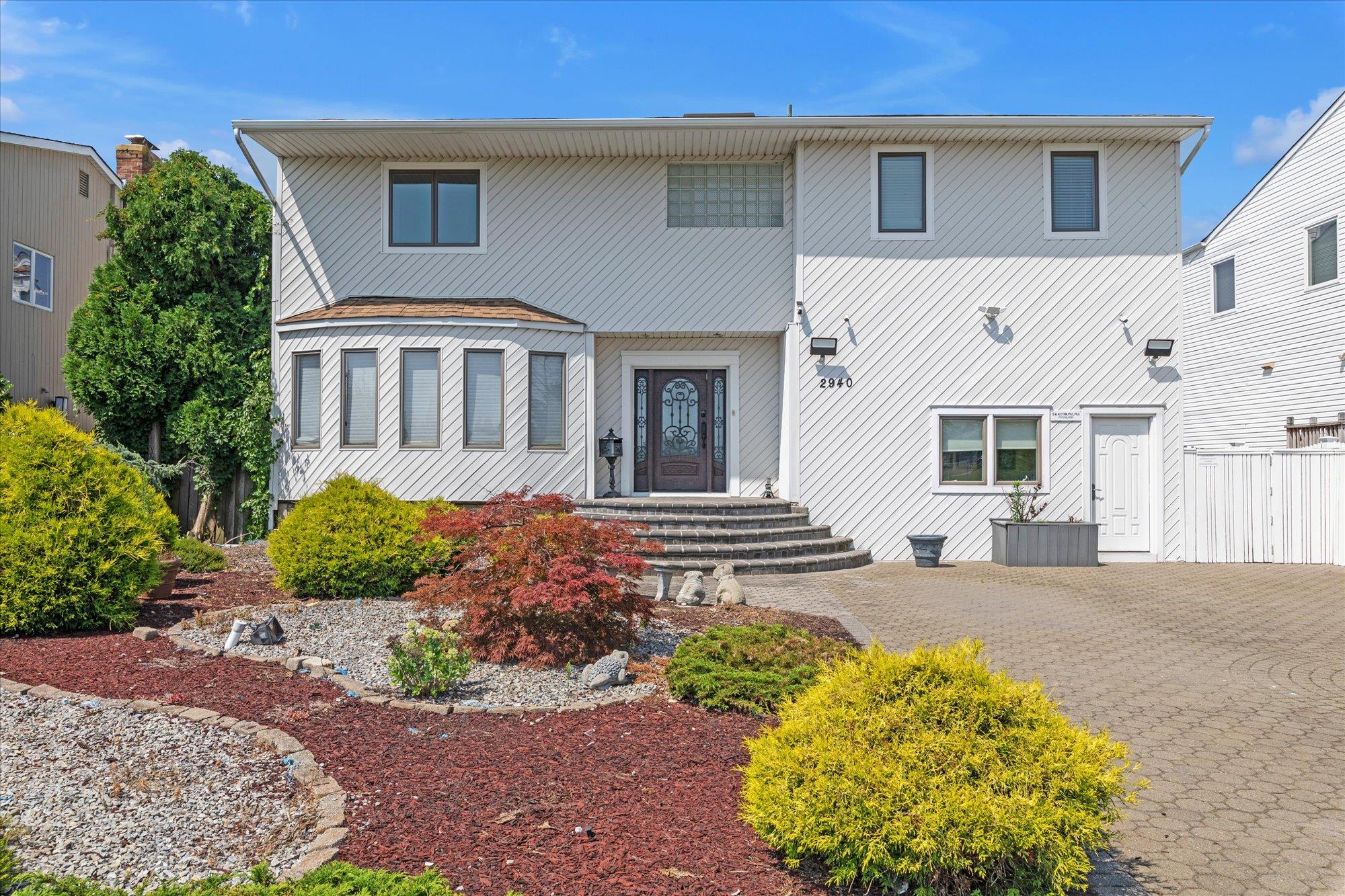 #1 photo, 2940 Lee Place, Bellmore , NY 11710