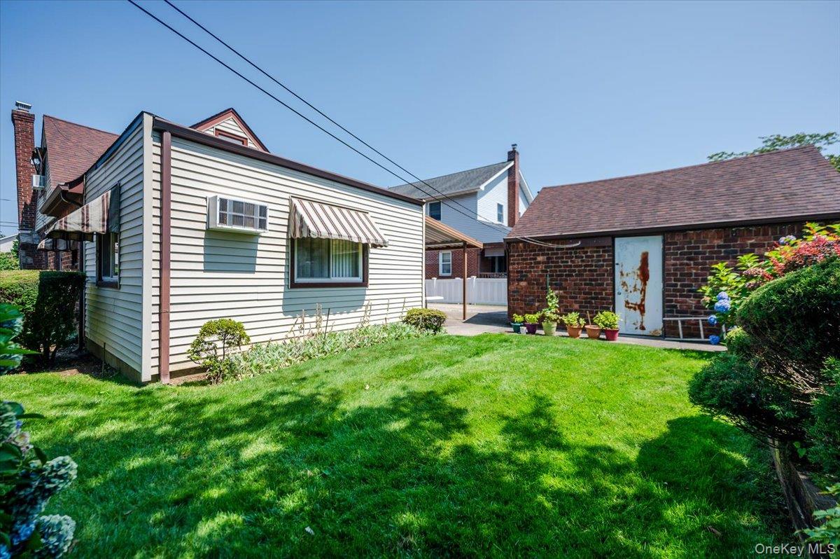 #19 photo, 715 Iris Street, ナッソー郡 Franklin Square , NY 11010