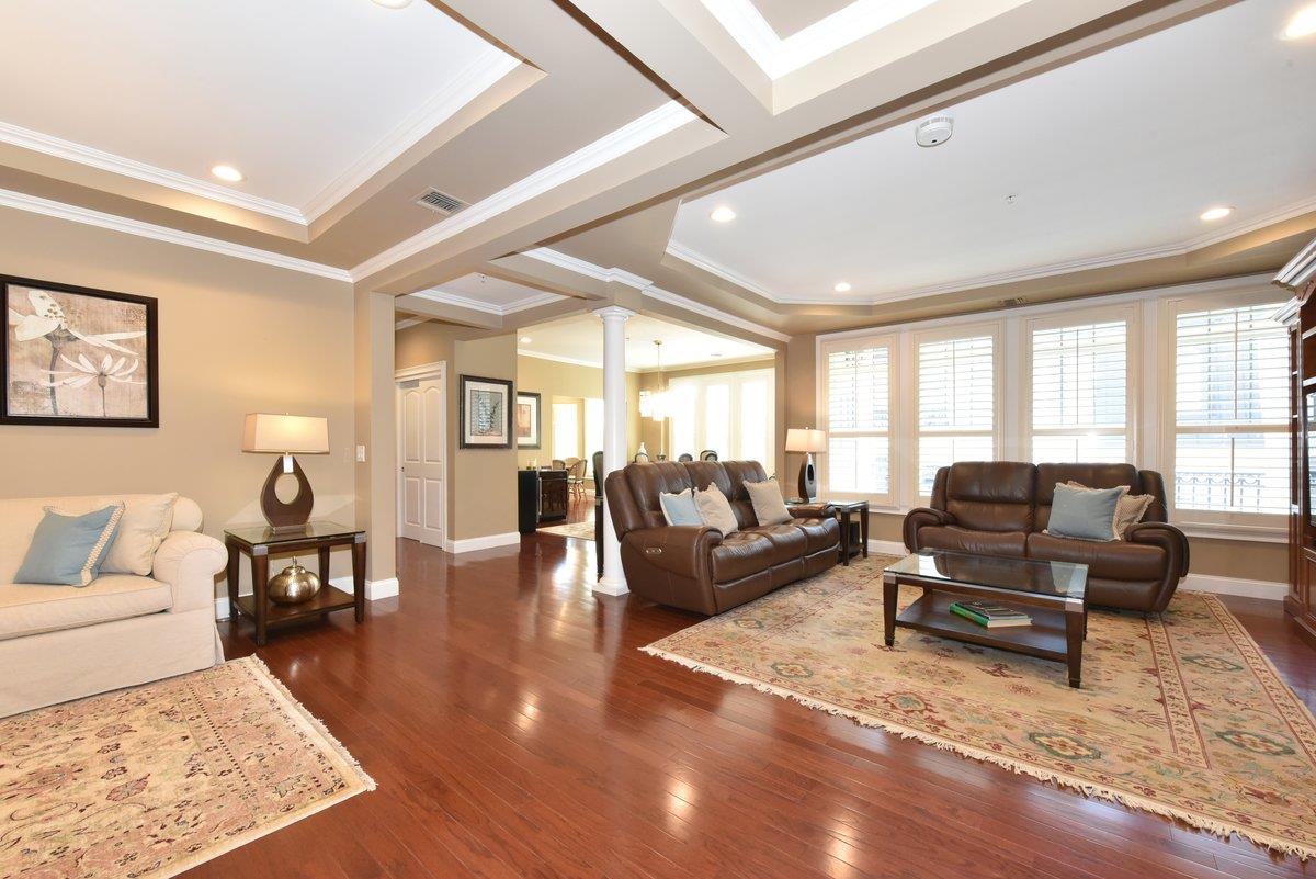 #8 photo, 415 Pacing Way, 長島 西布雷 Westbury , NY 11590