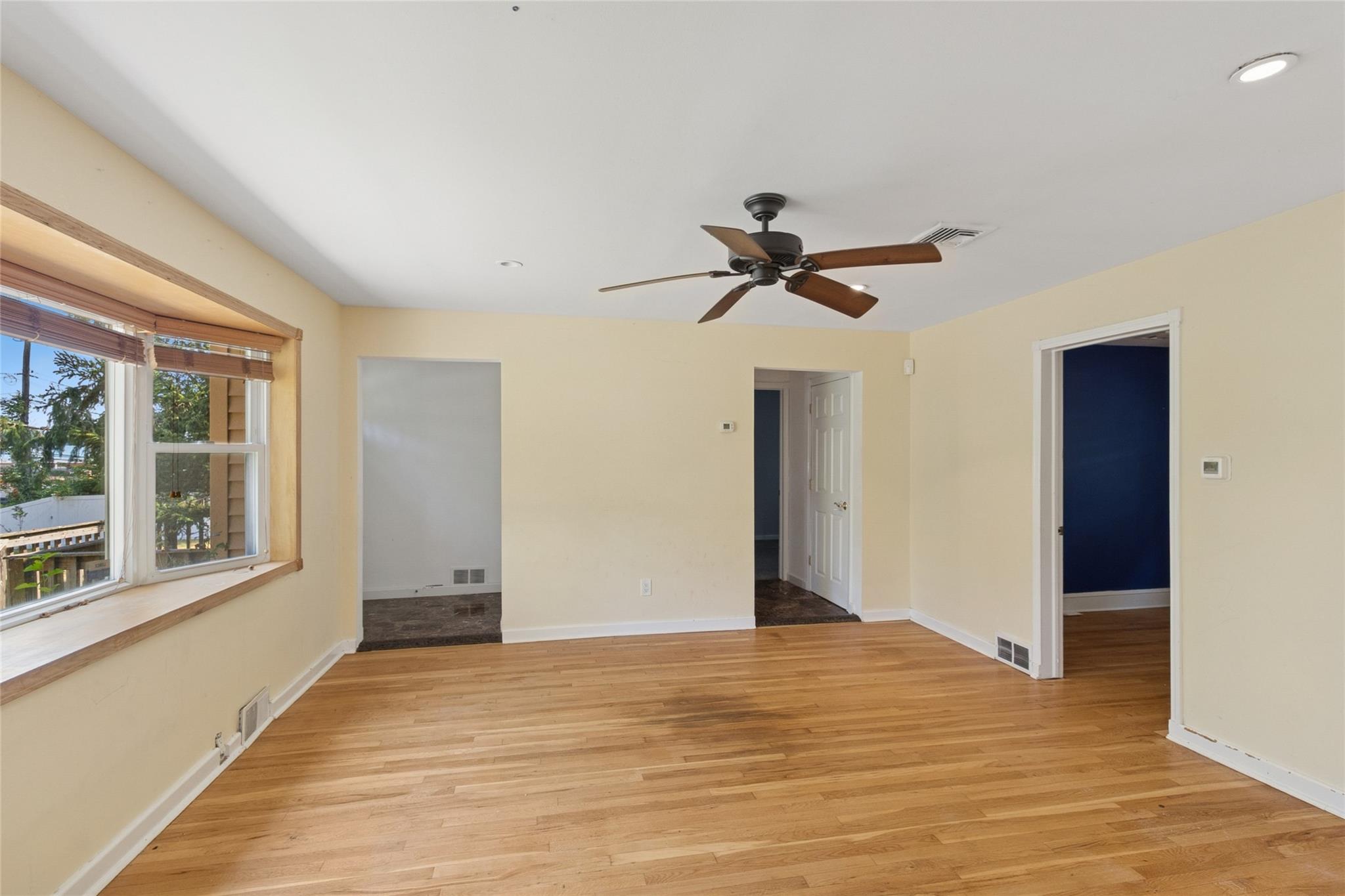 #10 photo, 8 Cleary Road, 東長島 Ronkonkoma , NY 11779