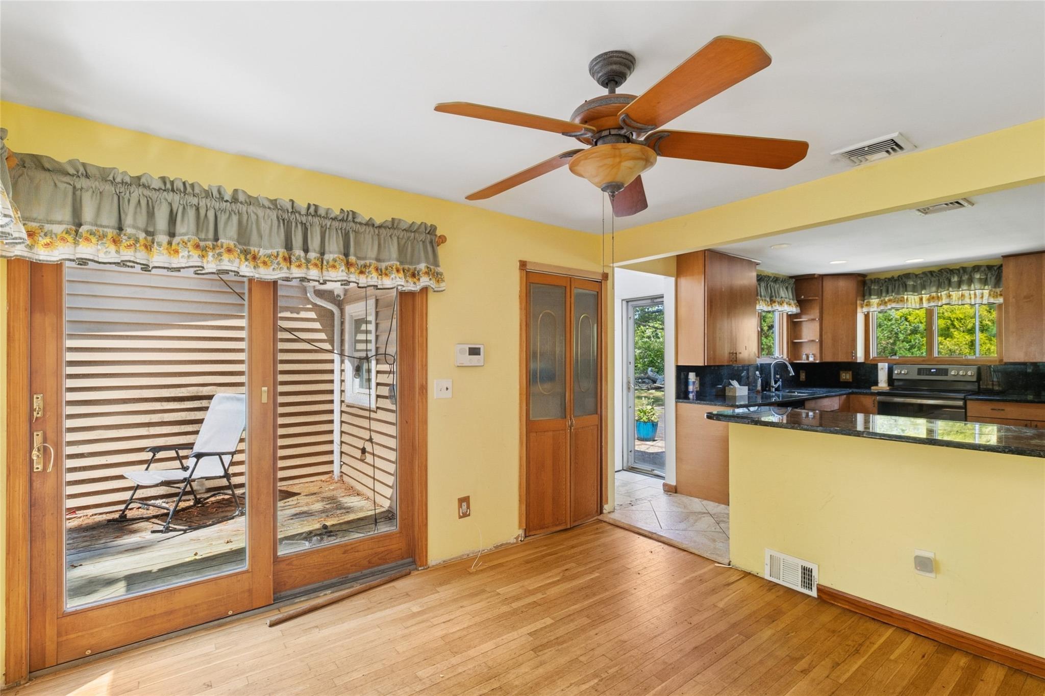 #6 photo, 8 Cleary Road, 東長島 Ronkonkoma , NY 11779