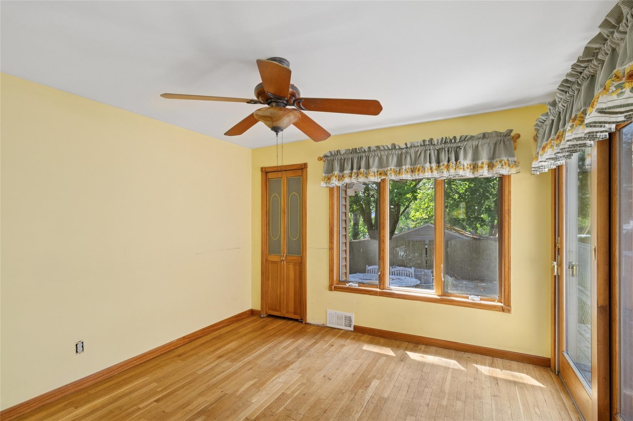 #7 photo, 8 Cleary Road, 東長島 Ronkonkoma , NY 11779