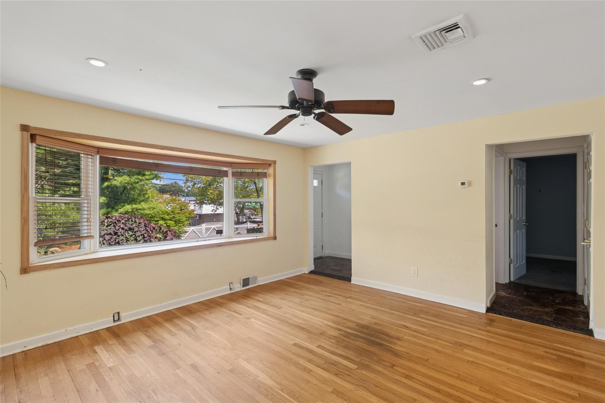 #9 photo, 8 Cleary Road, 東長島 Ronkonkoma , NY 11779