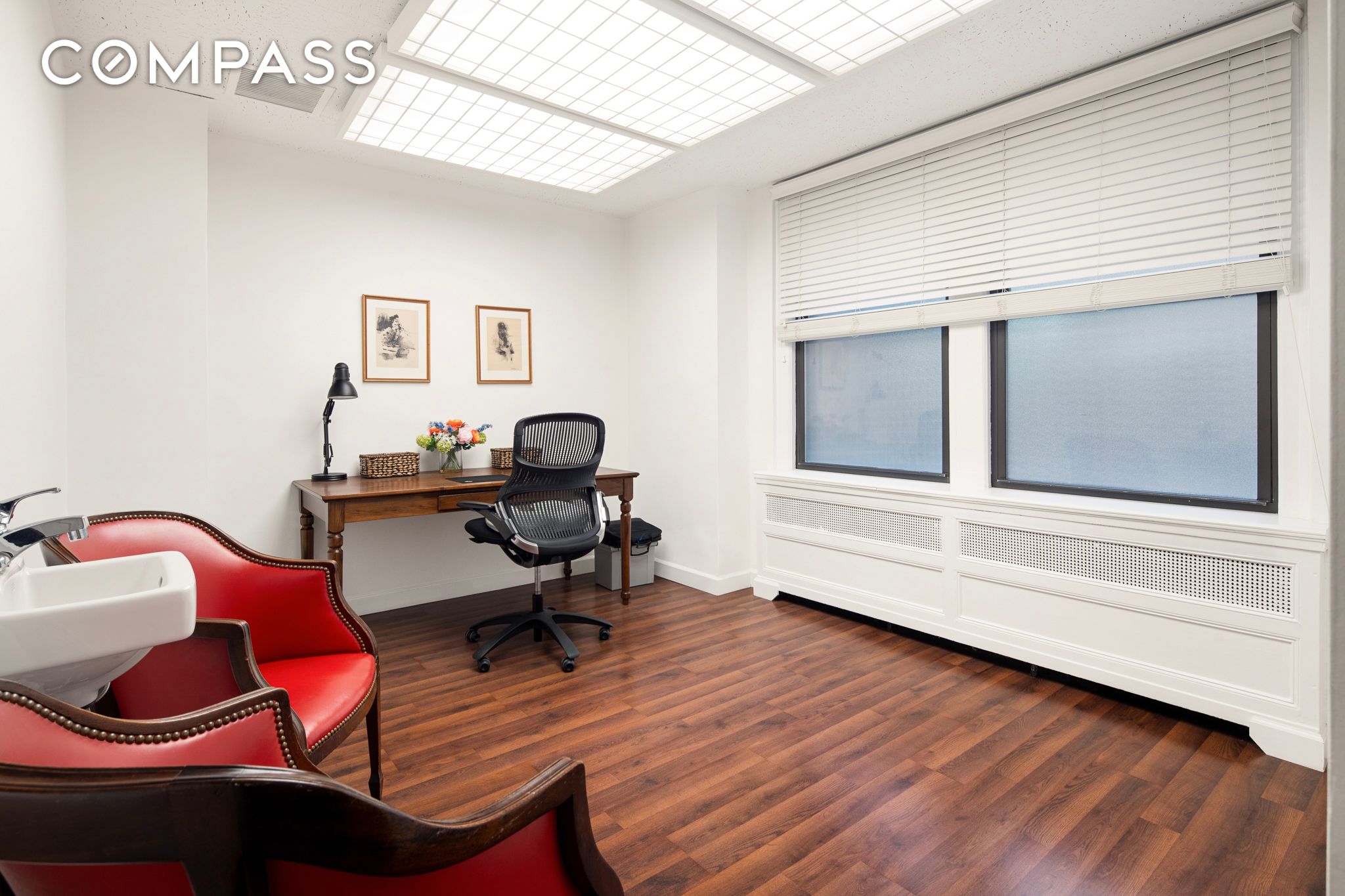 #4 photo, 117 E 72nd Street, Upper East Side , NY 10021