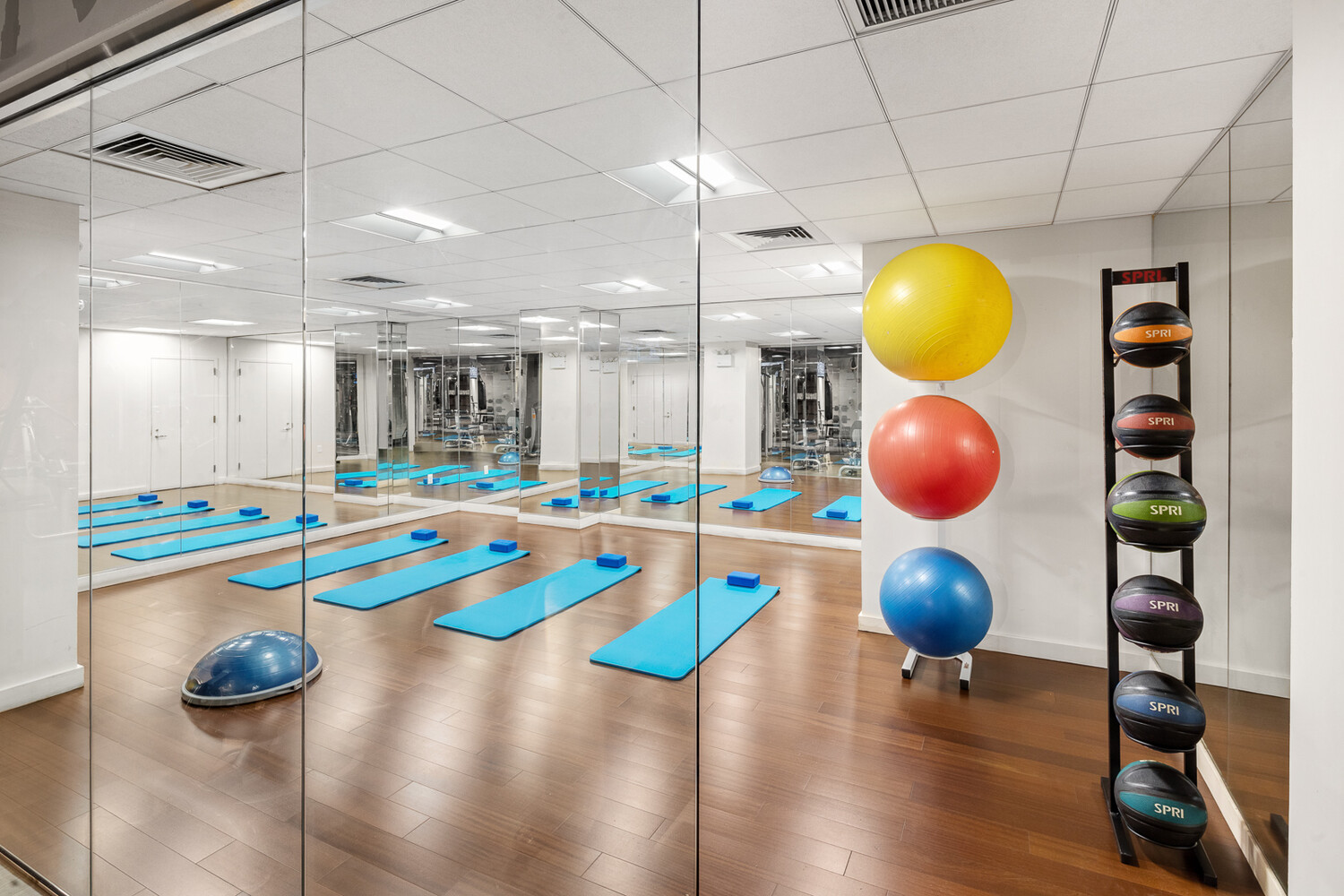 #12 photo, 88 GREENWICH Street, Financial District , NY 10006