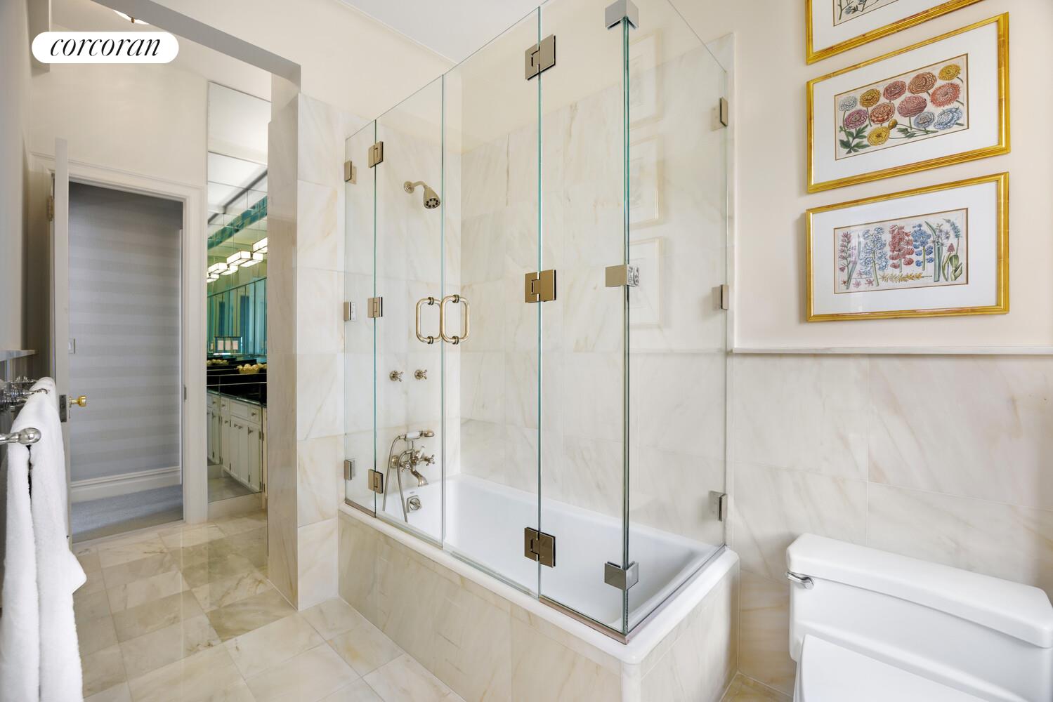 #17 photo, 930 PARK Avenue, マンハッタン Upper East Side , NY 10028