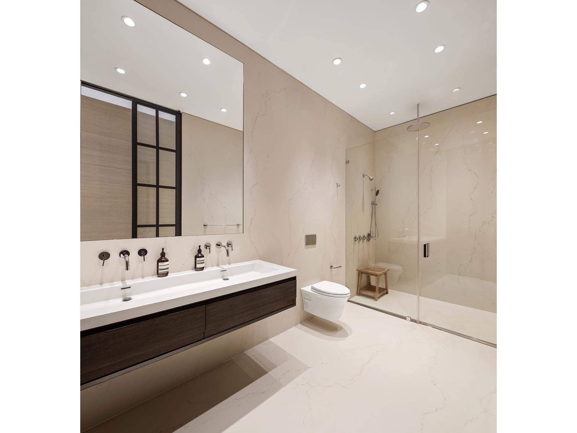 #16 photo, 722 BROADWAY, NoHo , NY 10003