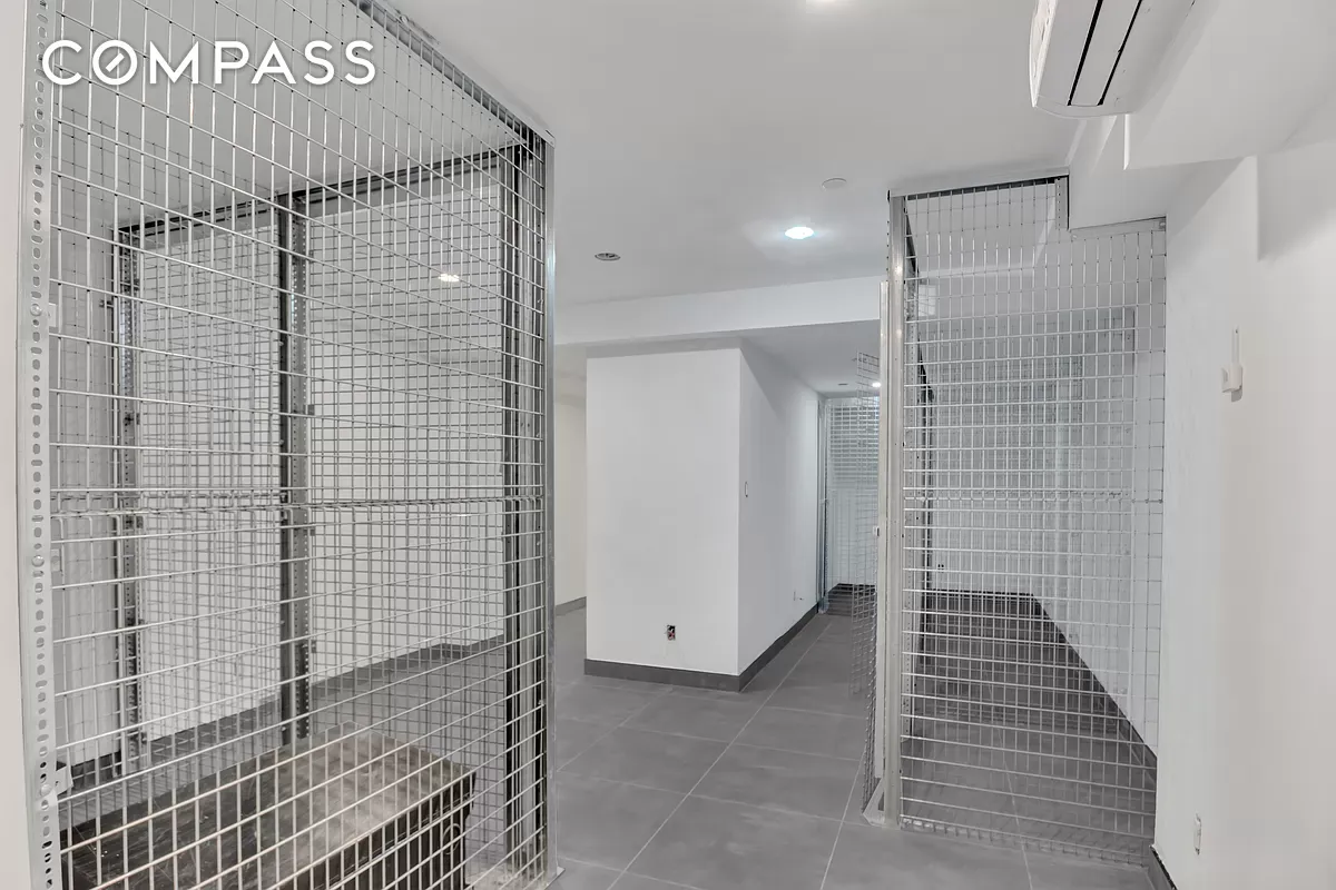 #9 photo, 145 W 129th Street, マンハッタン Central Harlem , NY 10027