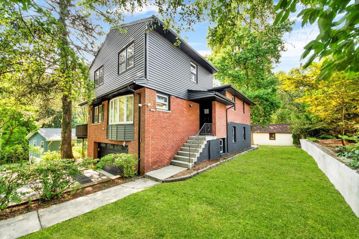 #1 photo, 132 Holmes Avenue, Hartsdale , NY 10530