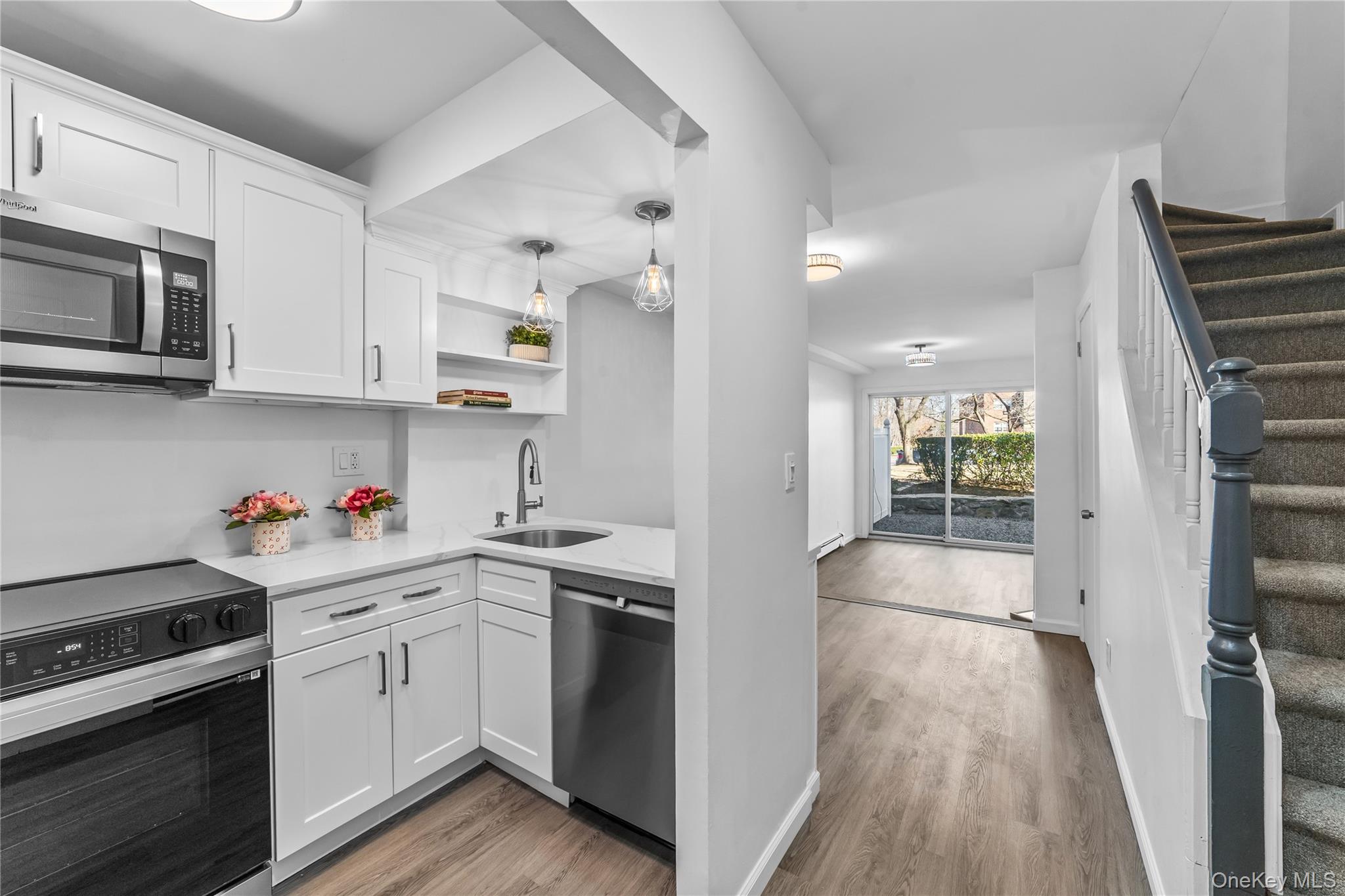 #1 photo, 10 Westview Avenue, White Plains , NY 10603