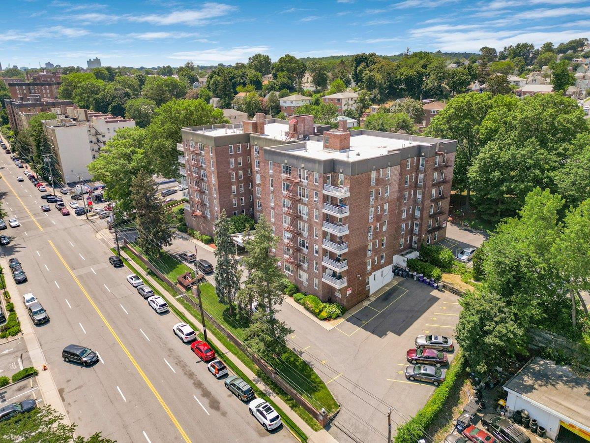 #2 photo, 125 Bronx River Road, 紐約州 Yonkers , NY 10704