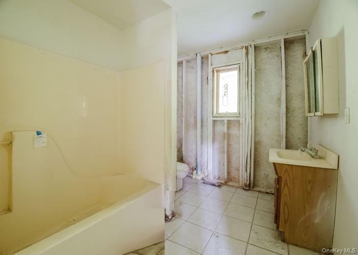 #12 photo, 10 Diviesti Drive, 紐約州 Marlboro , NY 12542