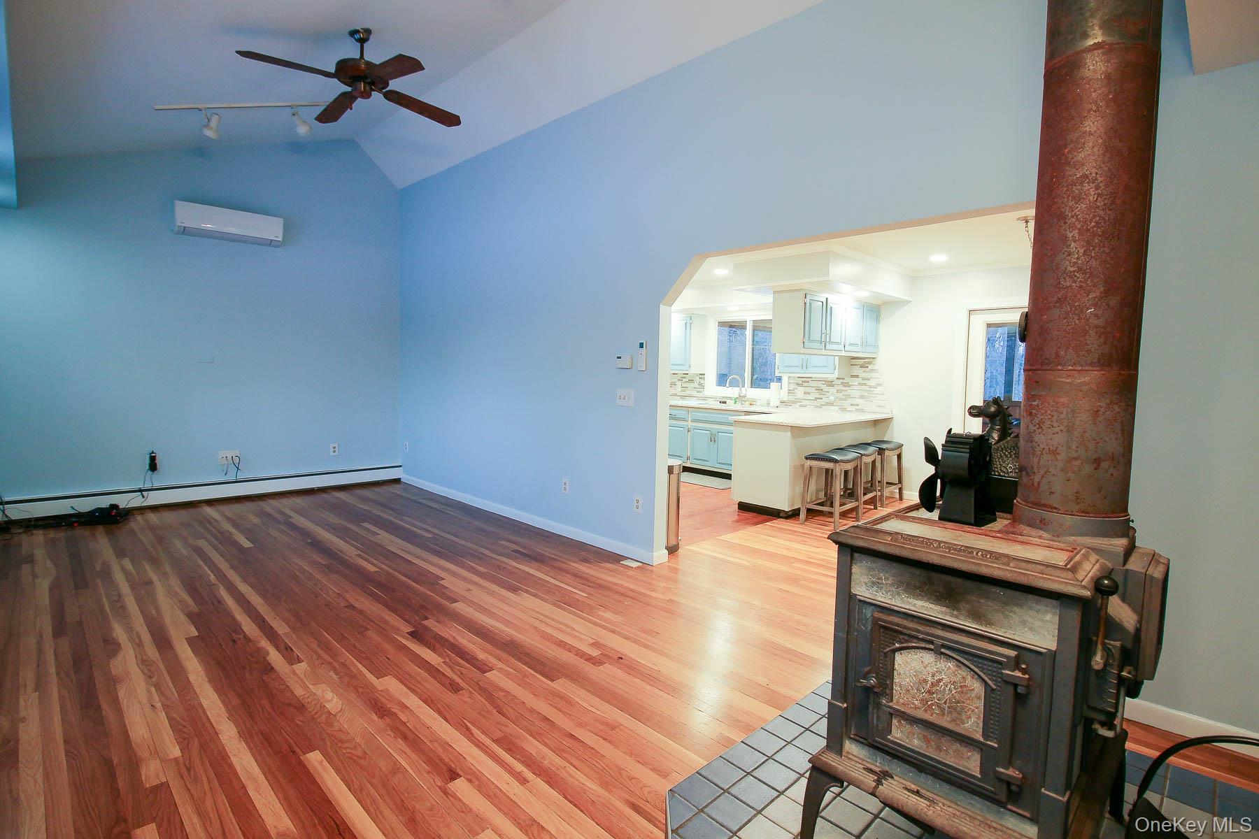 #13 photo, 176 Gardnerville Road, New Hampton , NY 10958