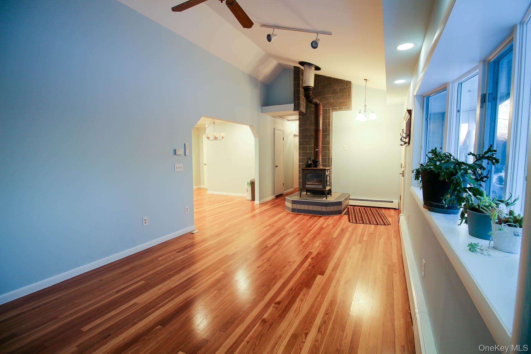 #16 photo, 176 Gardnerville Road, New Hampton , NY 10958